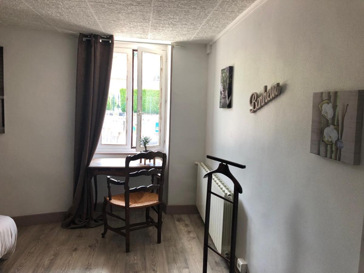 Chambre Bonheur Pugny-Chatenod Zewnętrze zdjęcie